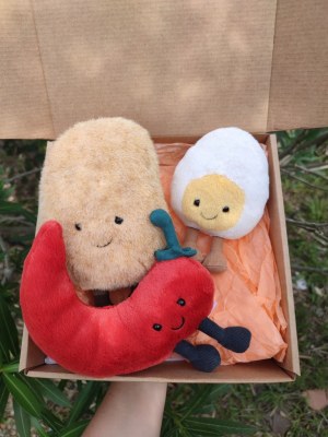 BOX PIQUE-NIQUE PELUCHE JELLYCAT